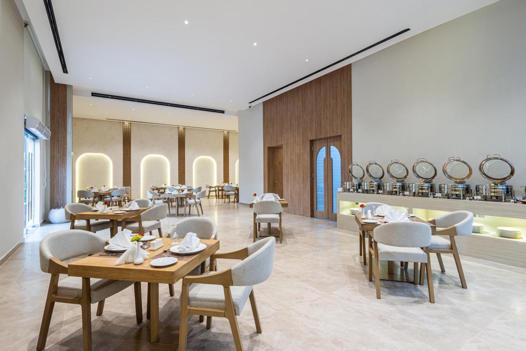 Voyage Hotel & Suites Riyad Extérieur photo