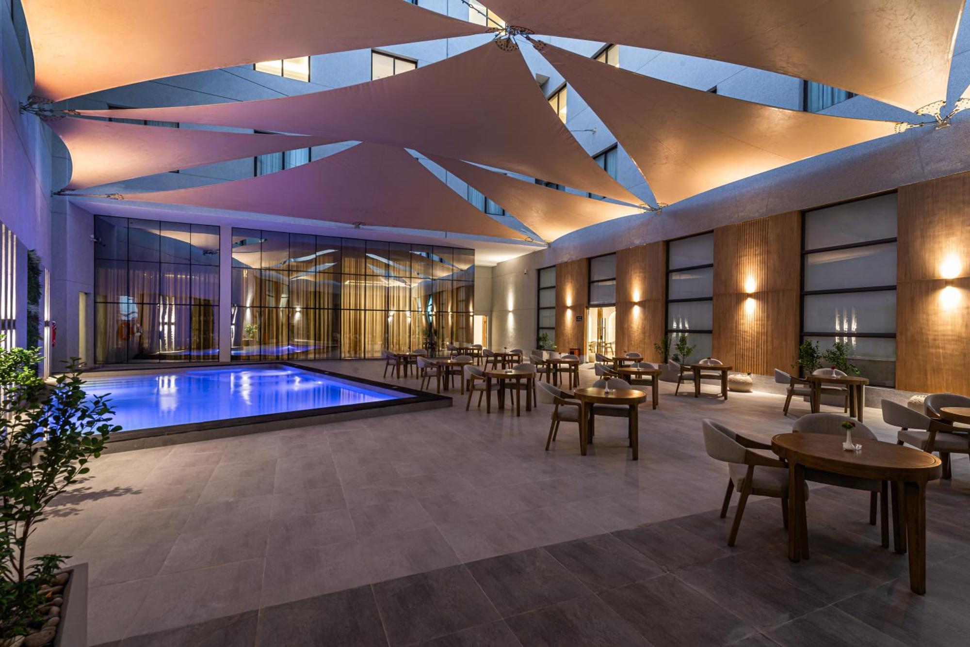 Voyage Hotel & Suites Riyad Extérieur photo