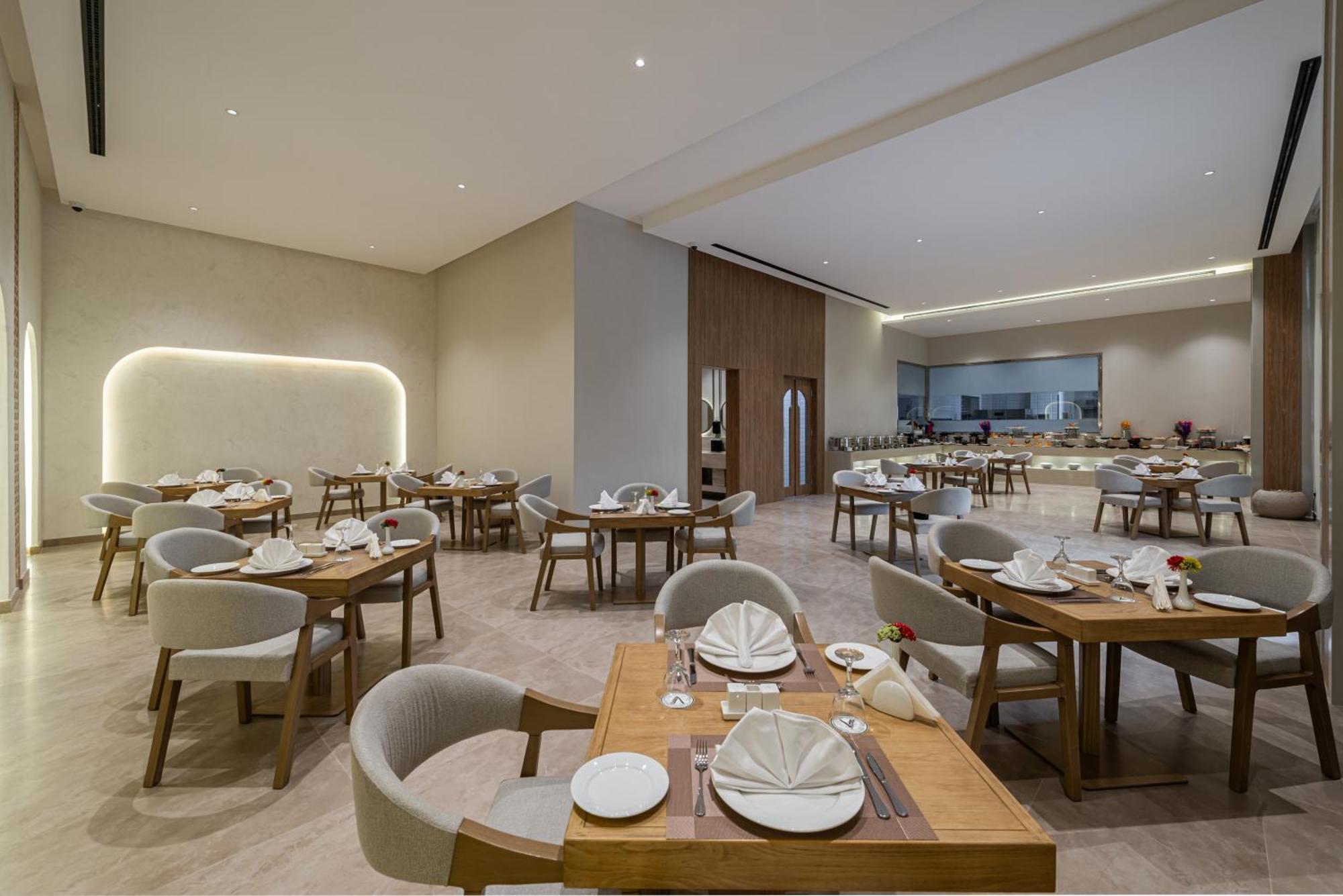 Voyage Hotel & Suites Riyad Extérieur photo